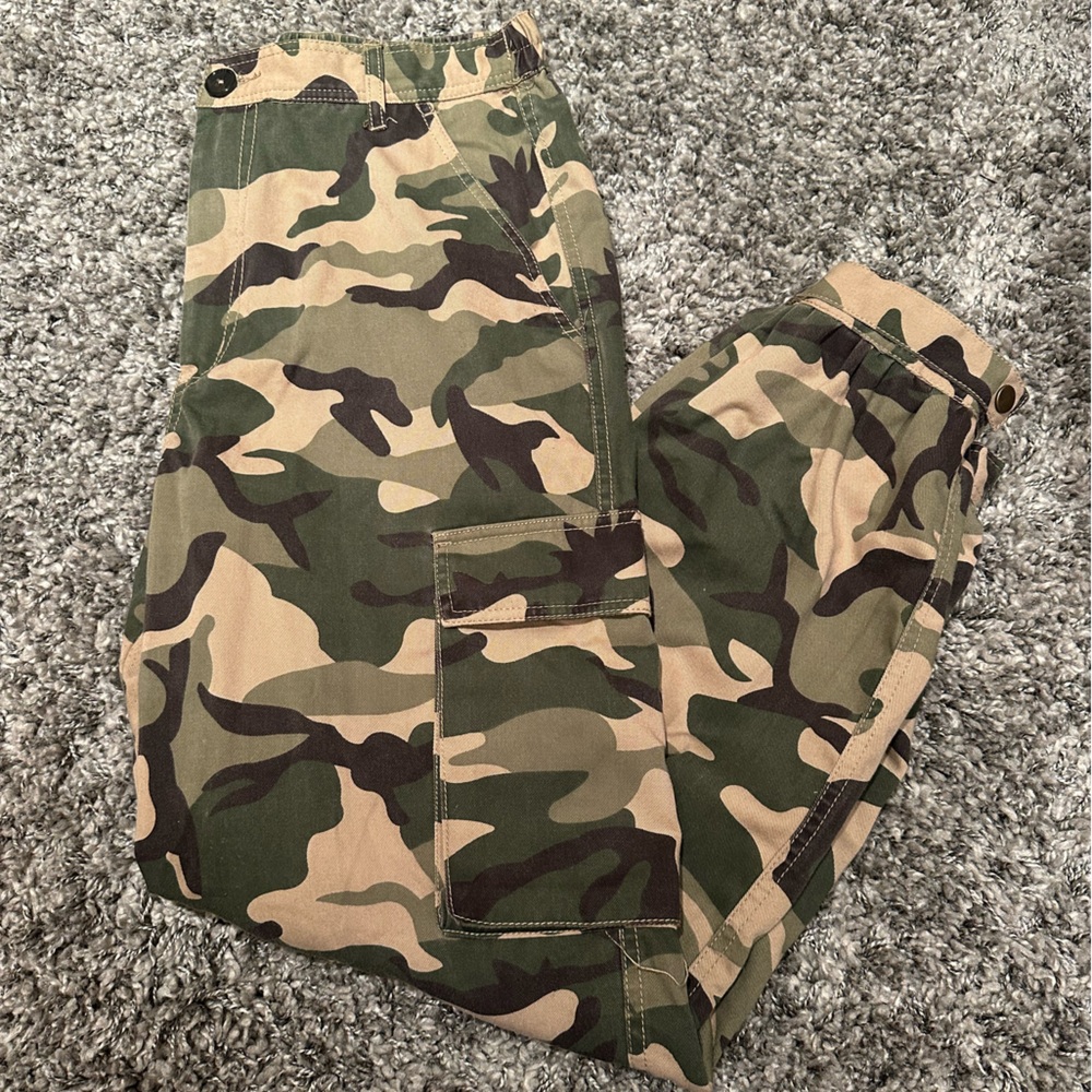 Camo cargos